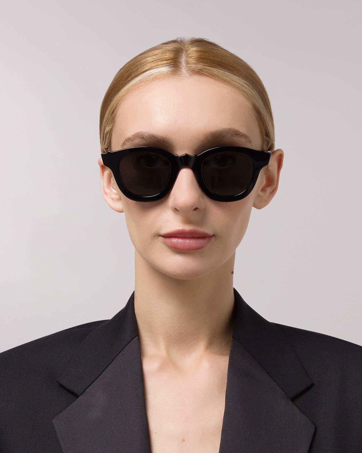 Best Sunglasses for Women – Nova Black, Available Online in USA, UK, Canada & UAE